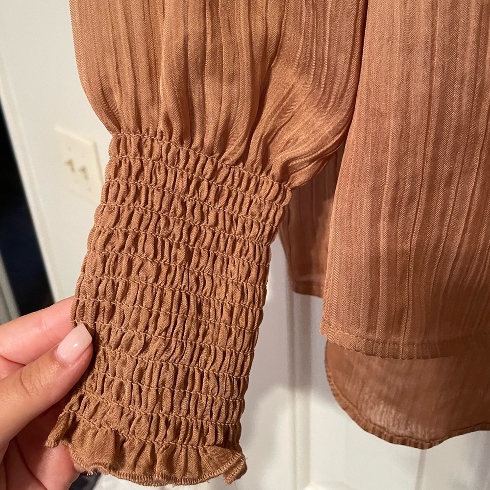 Express Blouse - Picture 3 of 6